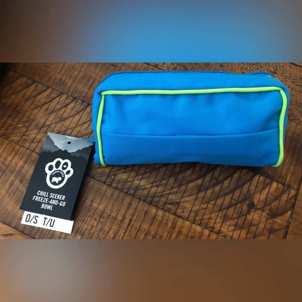 NWT Canada Pooch Chill Seeker Freeze-And-Go Bowl 🥶